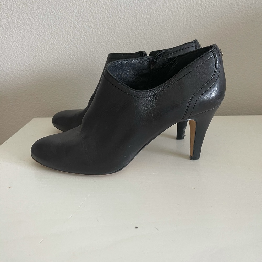 Vince cumoto shoes
